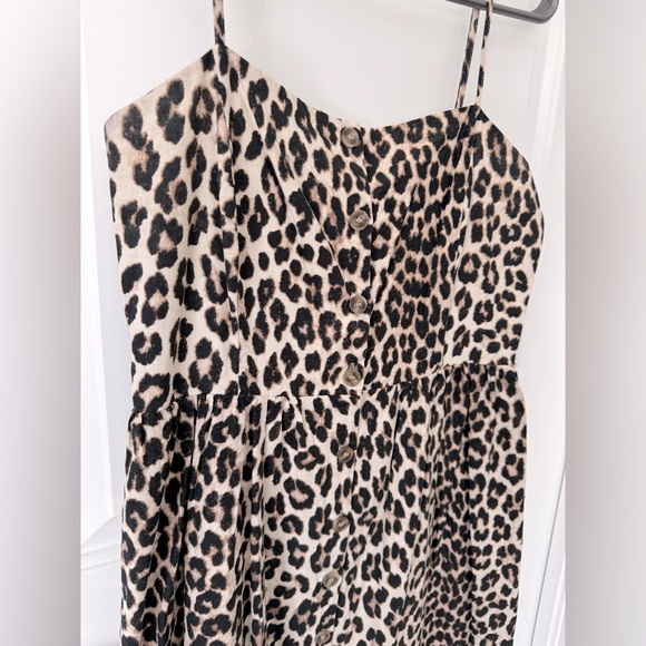 NWT - H&M Linen Midi Leopard print dress-  stretch back! Size S but will fit M! - Picture 2 of 3